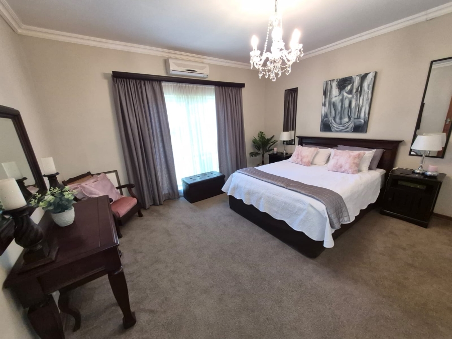 4 Bedroom Property for Sale in Royldene Northern Cape